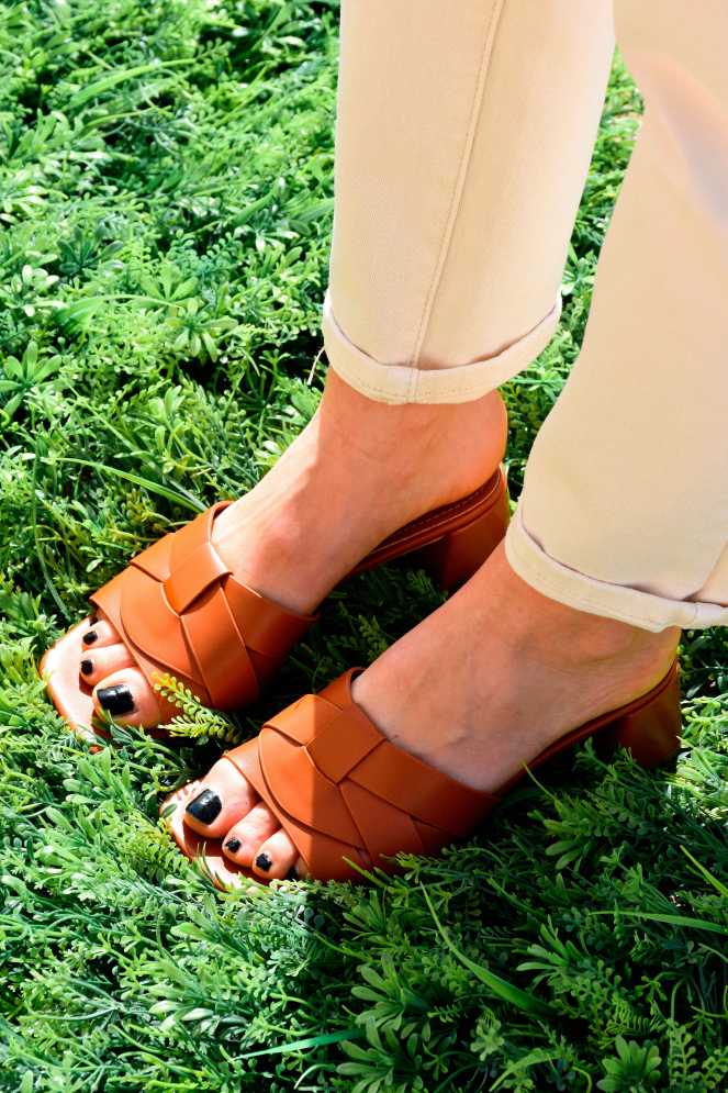 Mules LISA camel  - 1