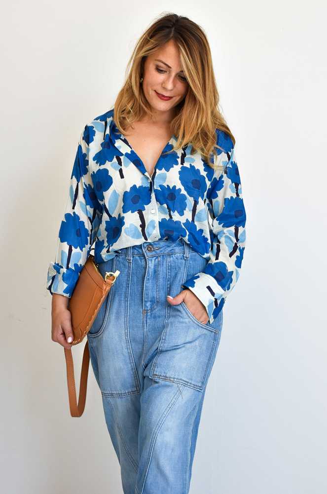 Blaue Bluse mit Blumendruck GEORGIA  - 1